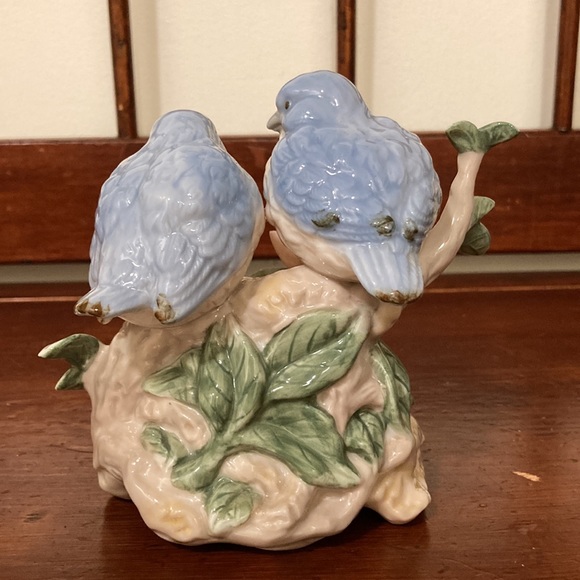 Porcelain birds and nest music box - Picture 5 of 8